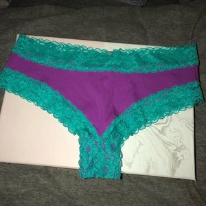 PINK Victoria Secret Underwear Size Medium BMWT